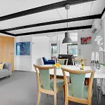 Beautiful In With Kitchen *