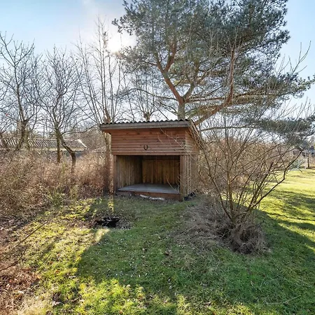 Beautiful In With Kitchen Holiday home